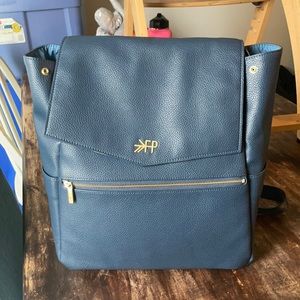 Freshly picked full size back pack